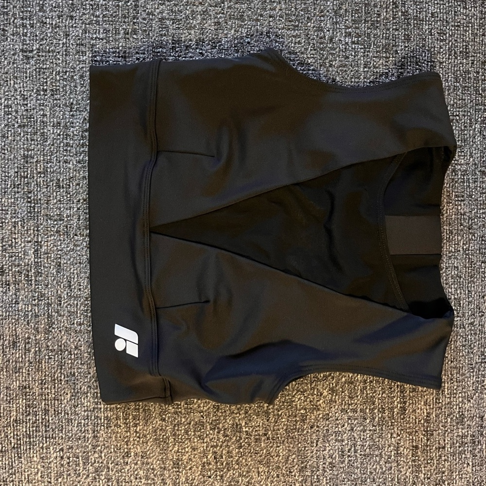 Black Athletic Crop Top